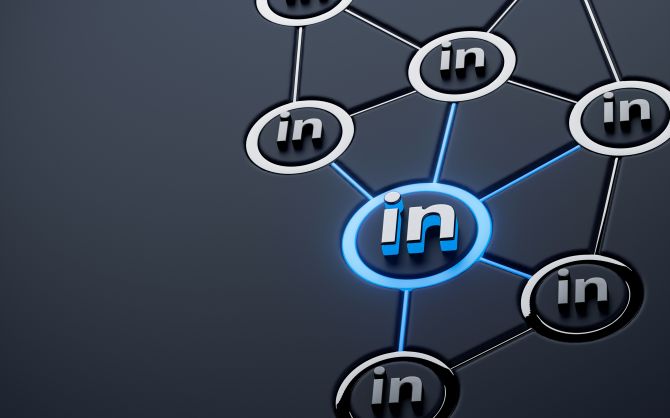 Maximising Reach with LinkedIn Collaborative Articles: A Dive into New Visibility Features